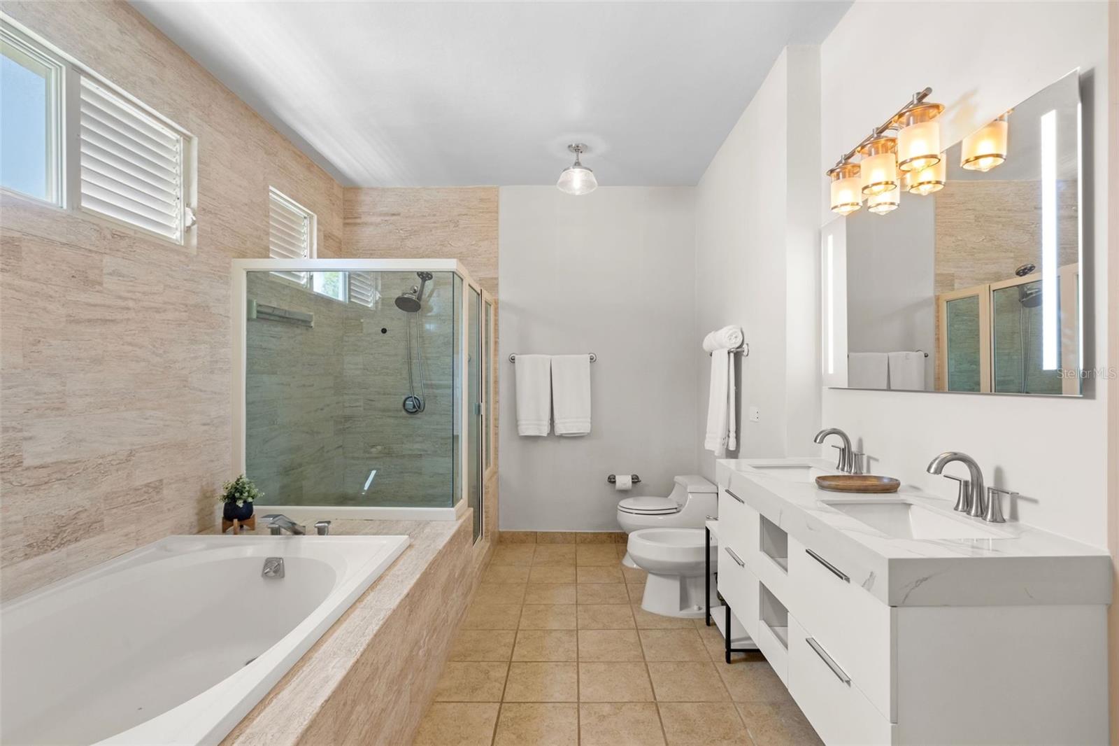 DORADO BEACH EAST - Residential