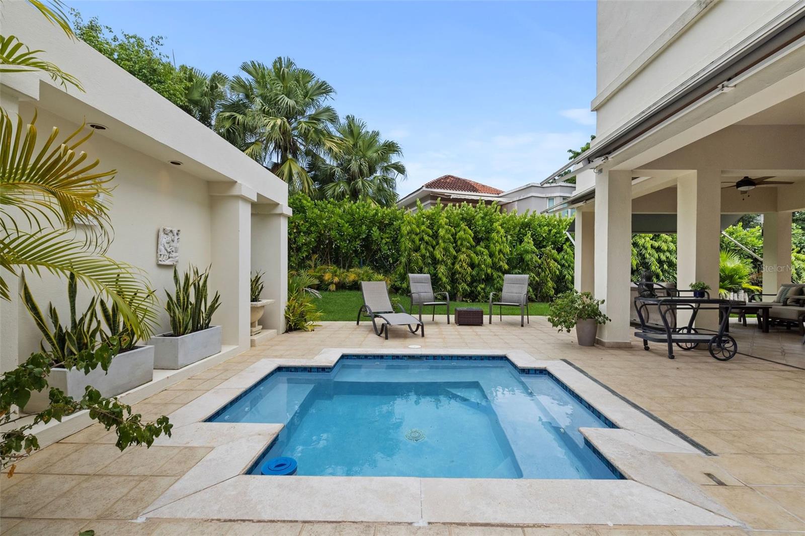 DORADO BEACH EAST - Residential