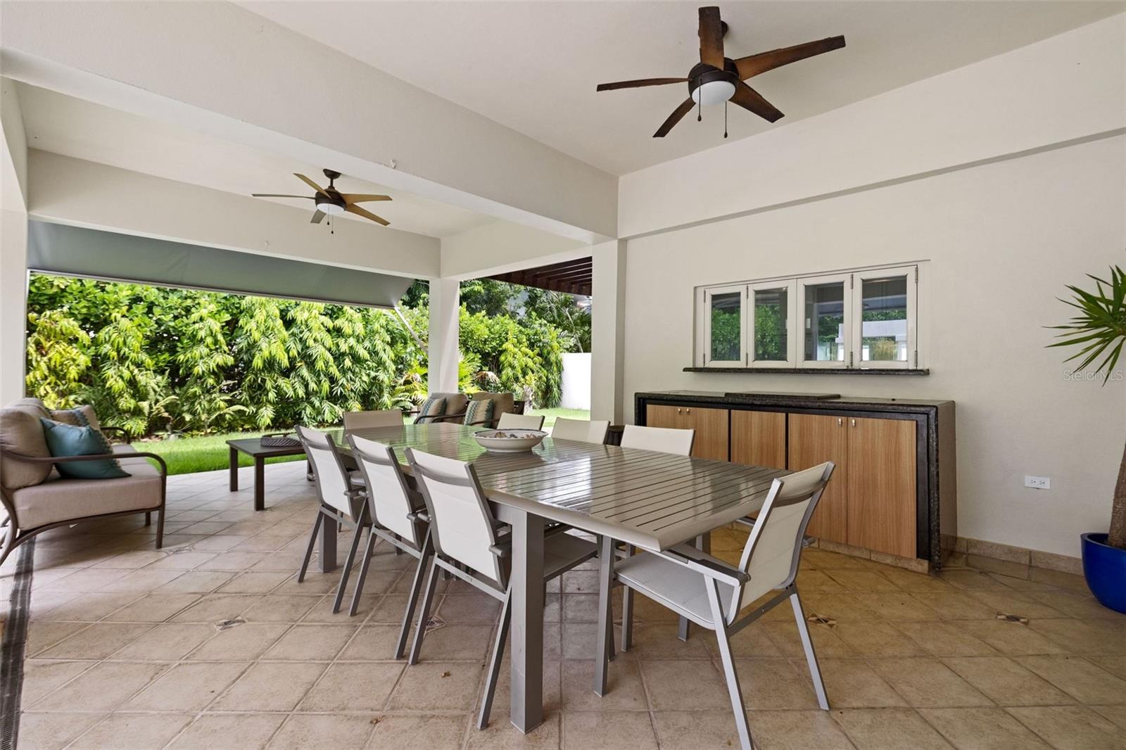 DORADO BEACH EAST - Residential