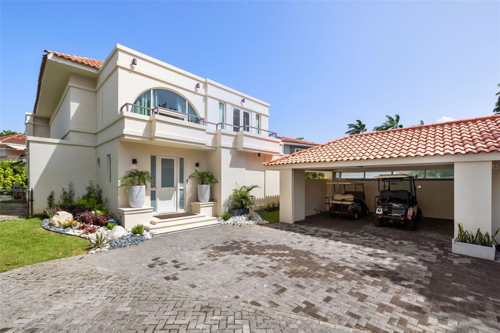 DORADO BEACH EAST - Residential