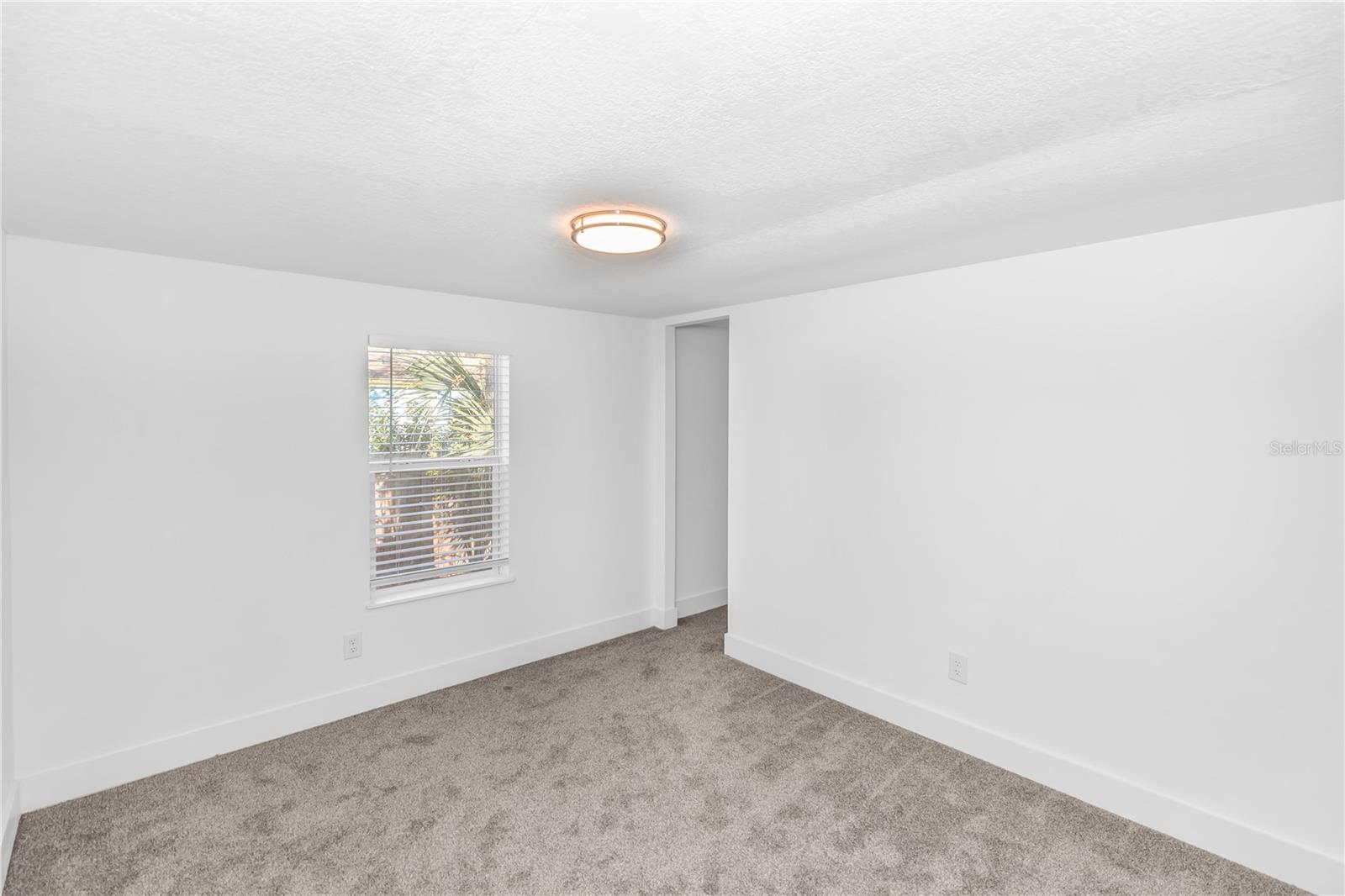 SPANISH MISSION HEIGHTS UN 02 - Residential