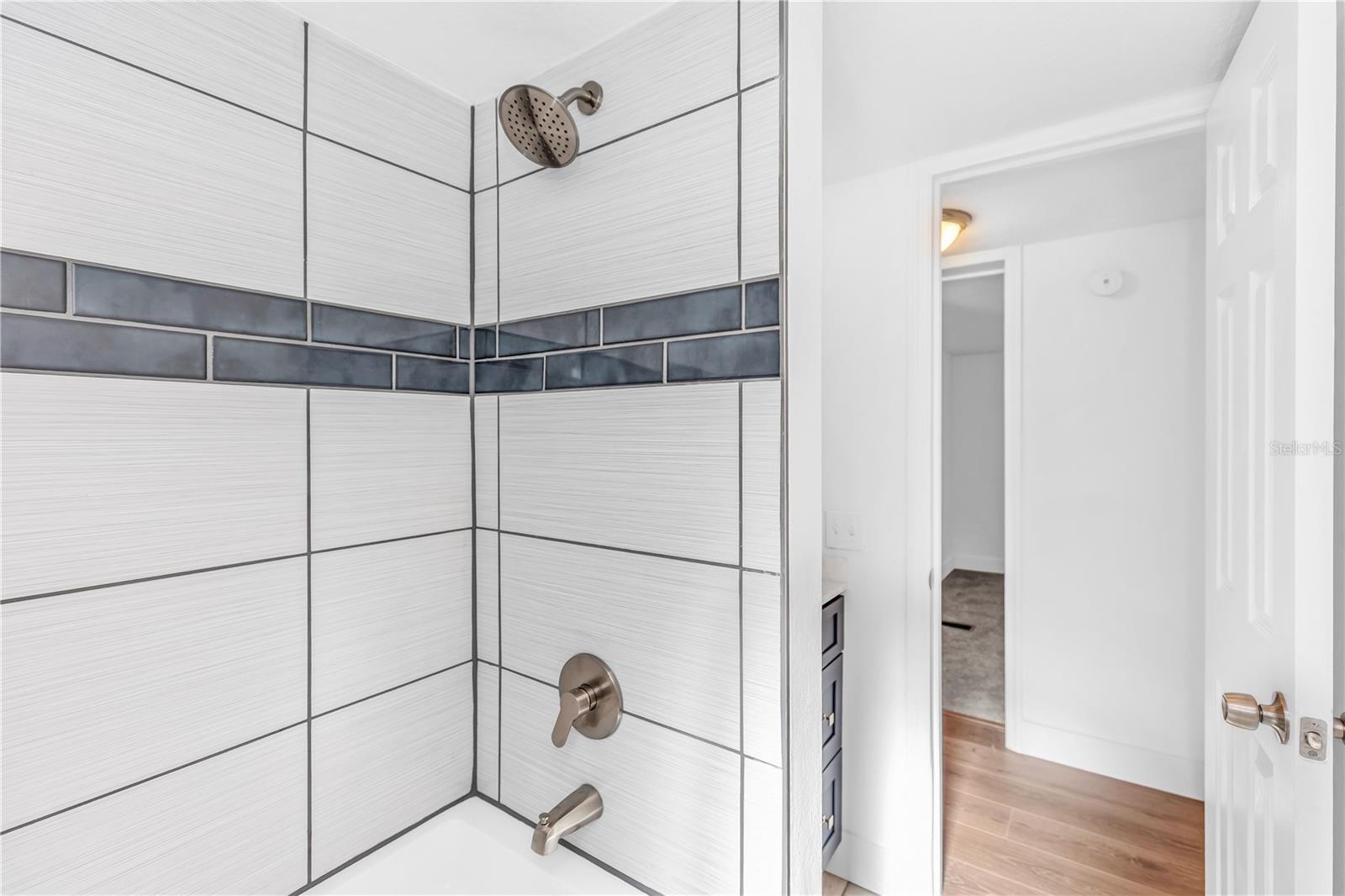 SPANISH MISSION HEIGHTS UN 02 - Residential