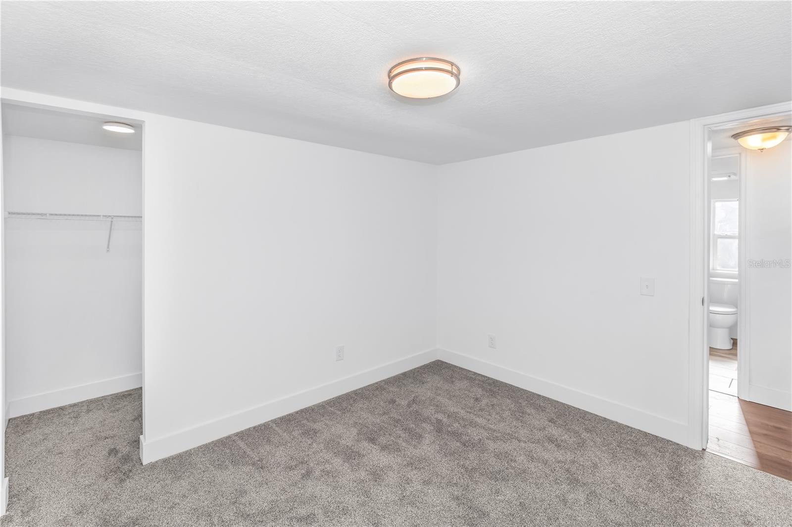 SPANISH MISSION HEIGHTS UN 02 - Residential