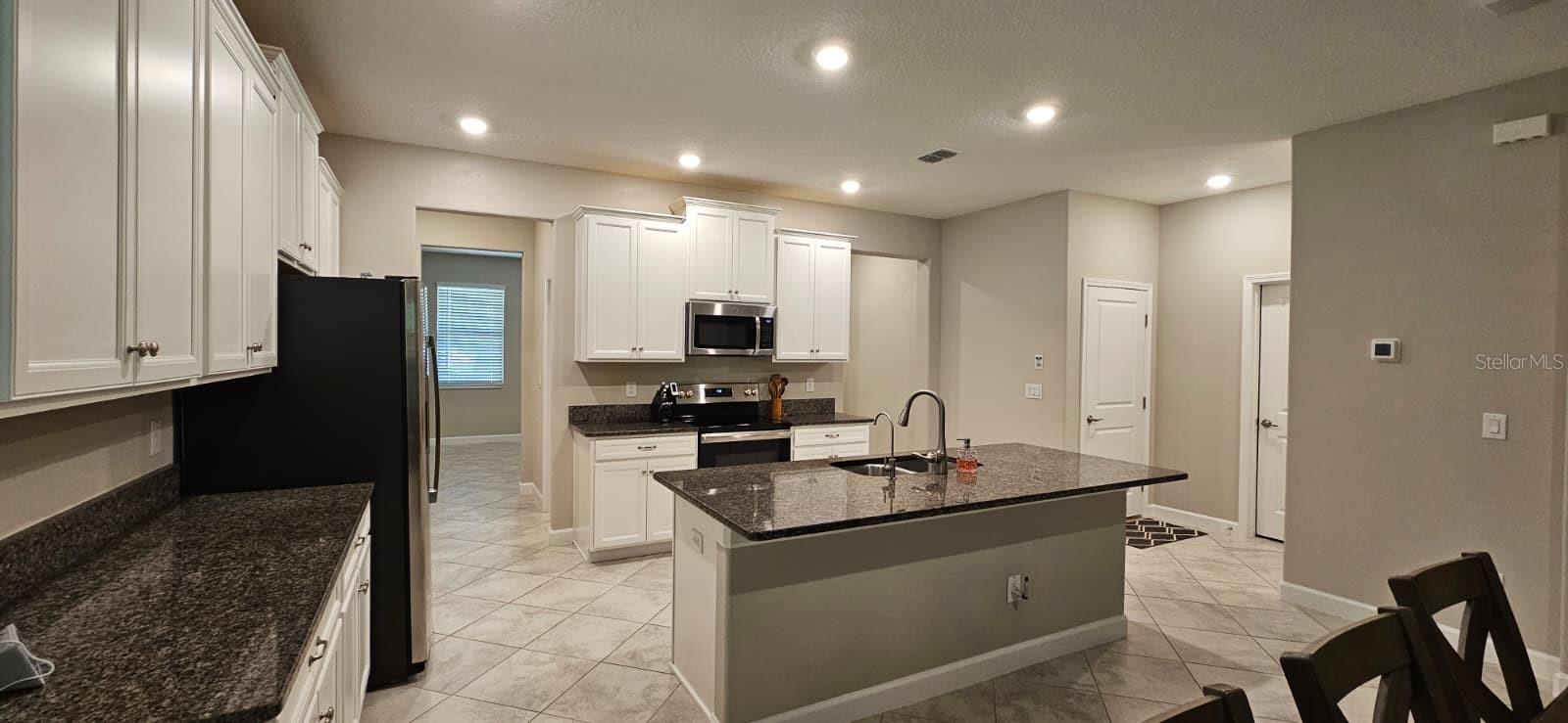 TAMPA PALMS AREA 3 PRCL 38 - Residential