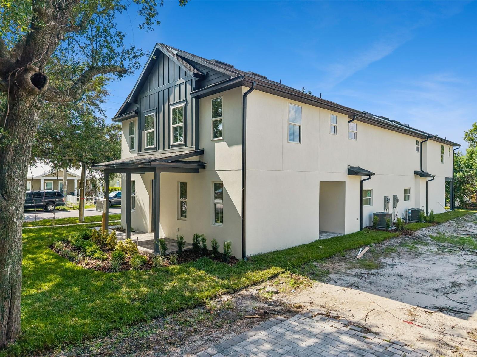 87 W MURIEL STREET