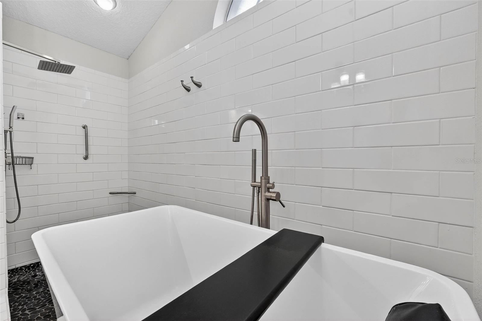 CHEVY CHASE ESTATES PH TWO - Residential