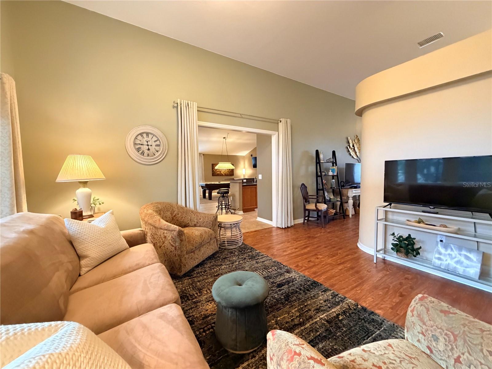 PINE MEADOW SUB PH III - Residential Lease