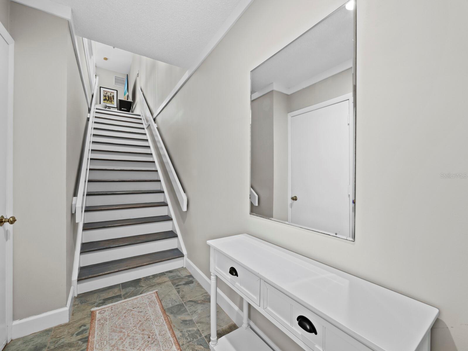 657 CEDARS COURT, LONGBOAT KEY, FL, 34228 4 657 CEDARS COURT