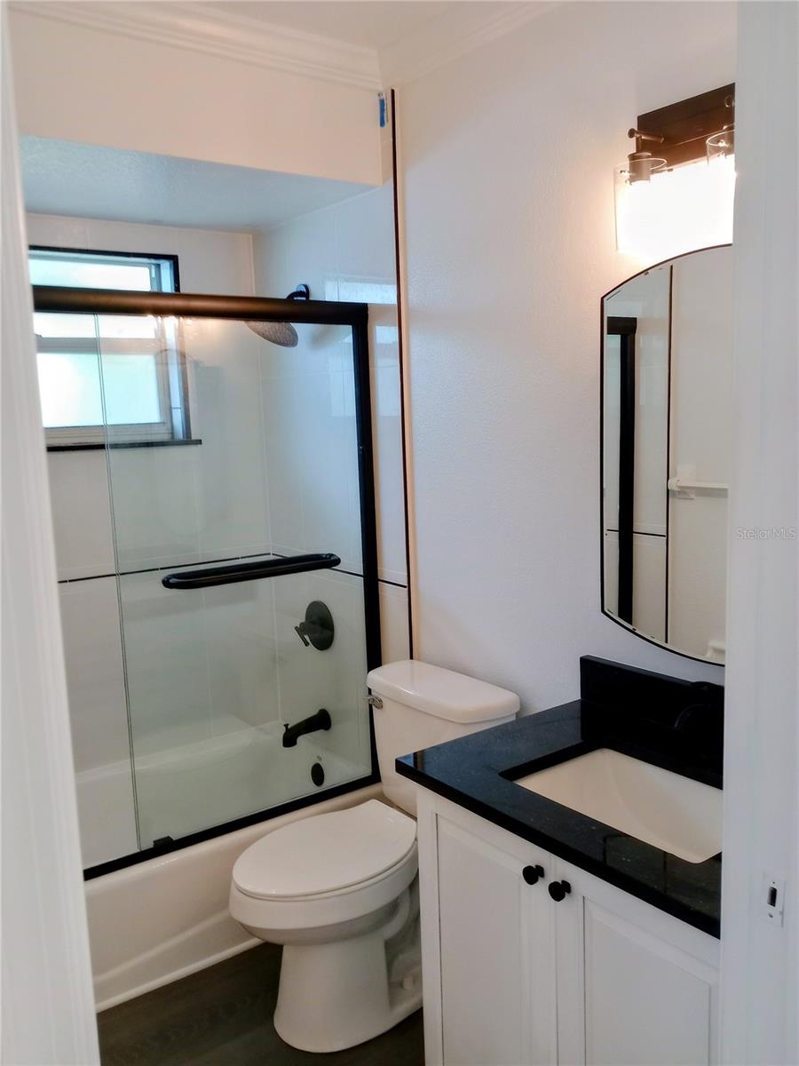 SOUTH VENICE - Residential Lease