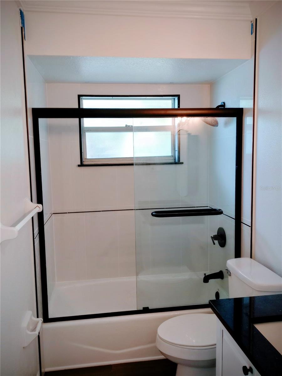 SOUTH VENICE - Residential Lease