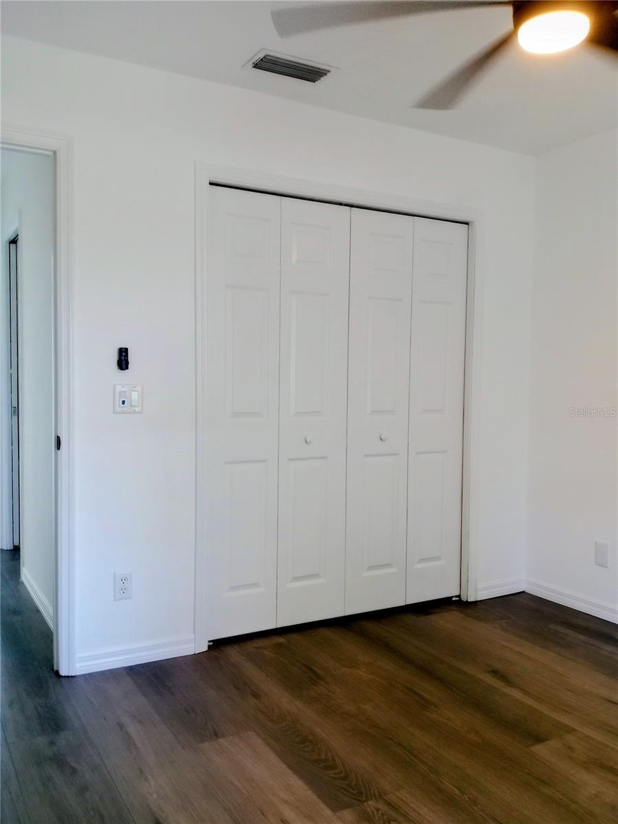 SOUTH VENICE - Residential Lease