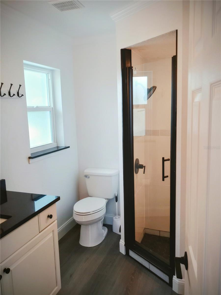 SOUTH VENICE - Residential Lease