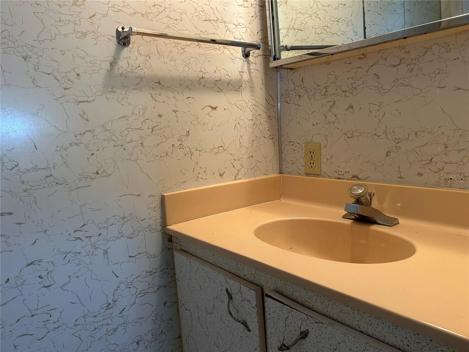 TRI-PAR ESTATES - Residential