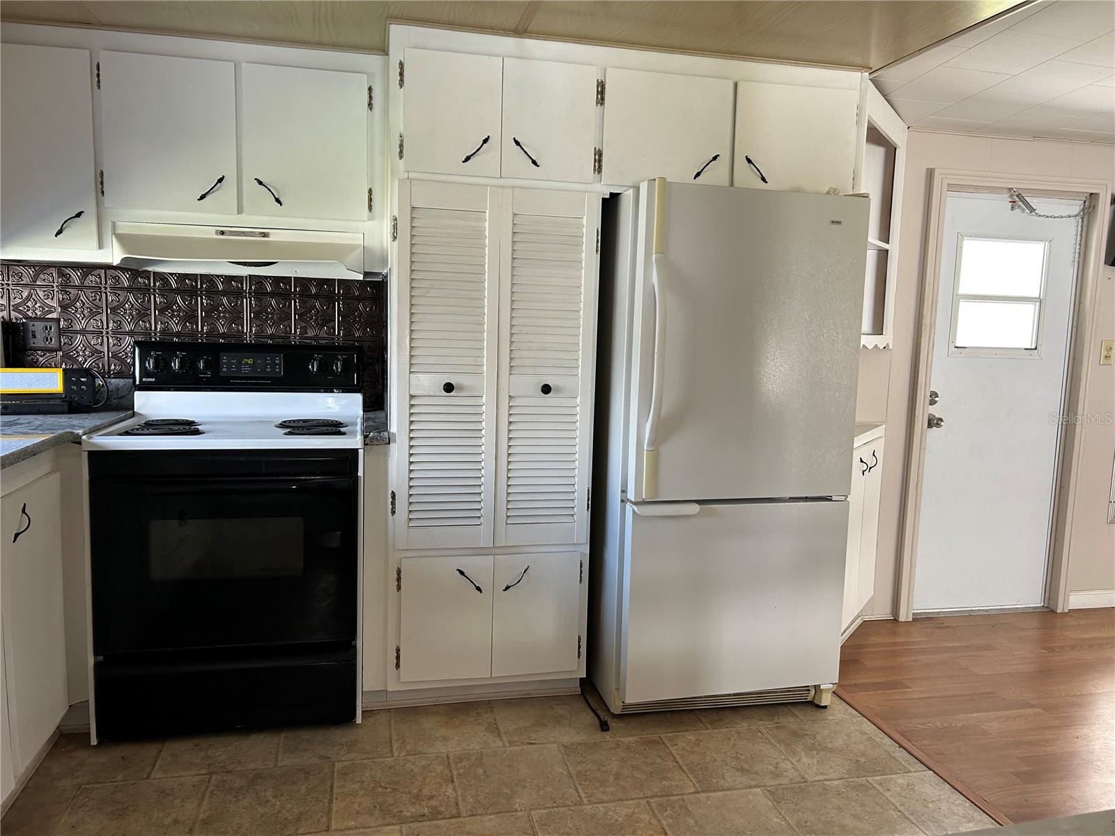 TRI-PAR ESTATES - Residential