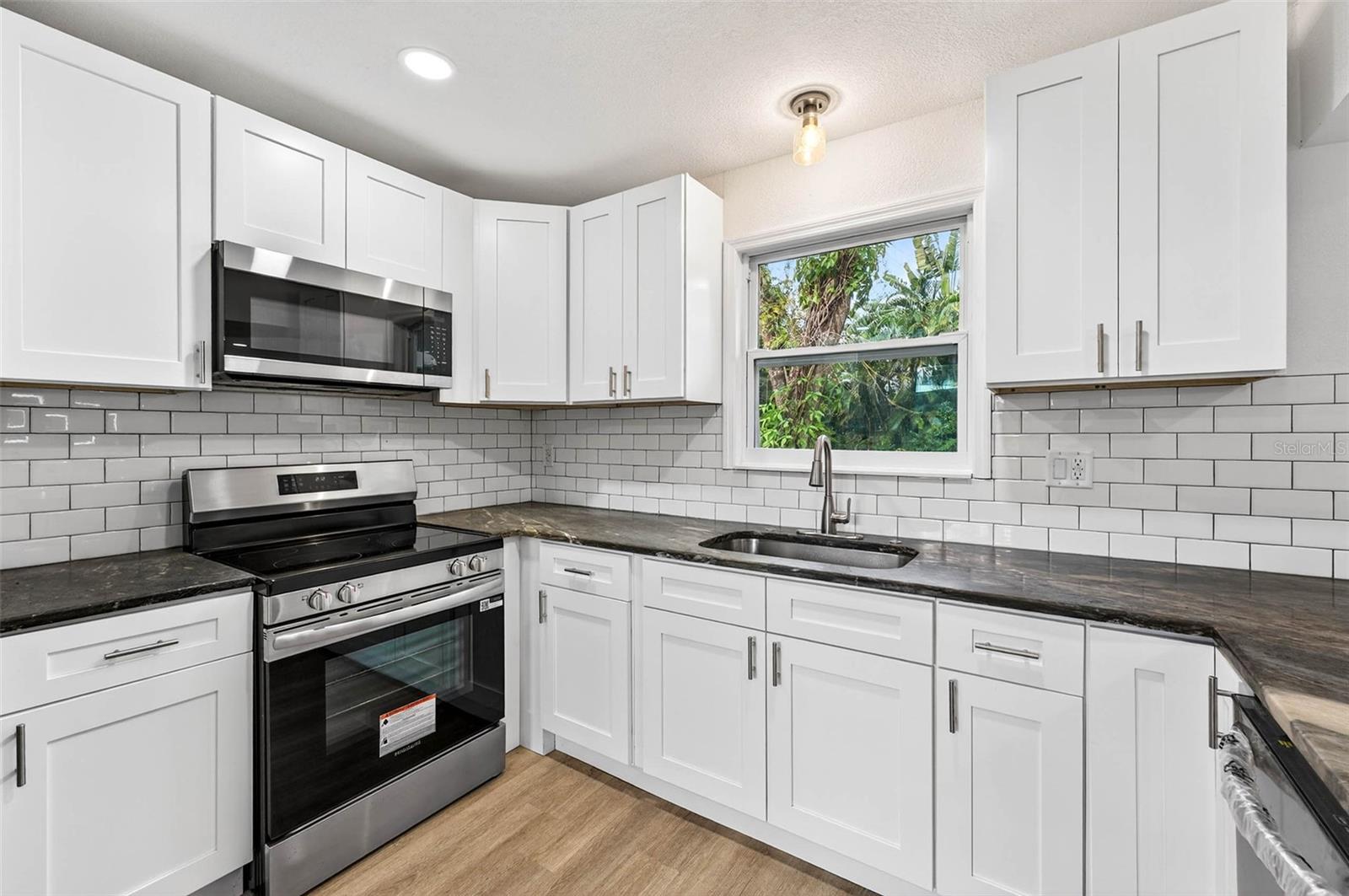 MARY PARK SUB - Residential