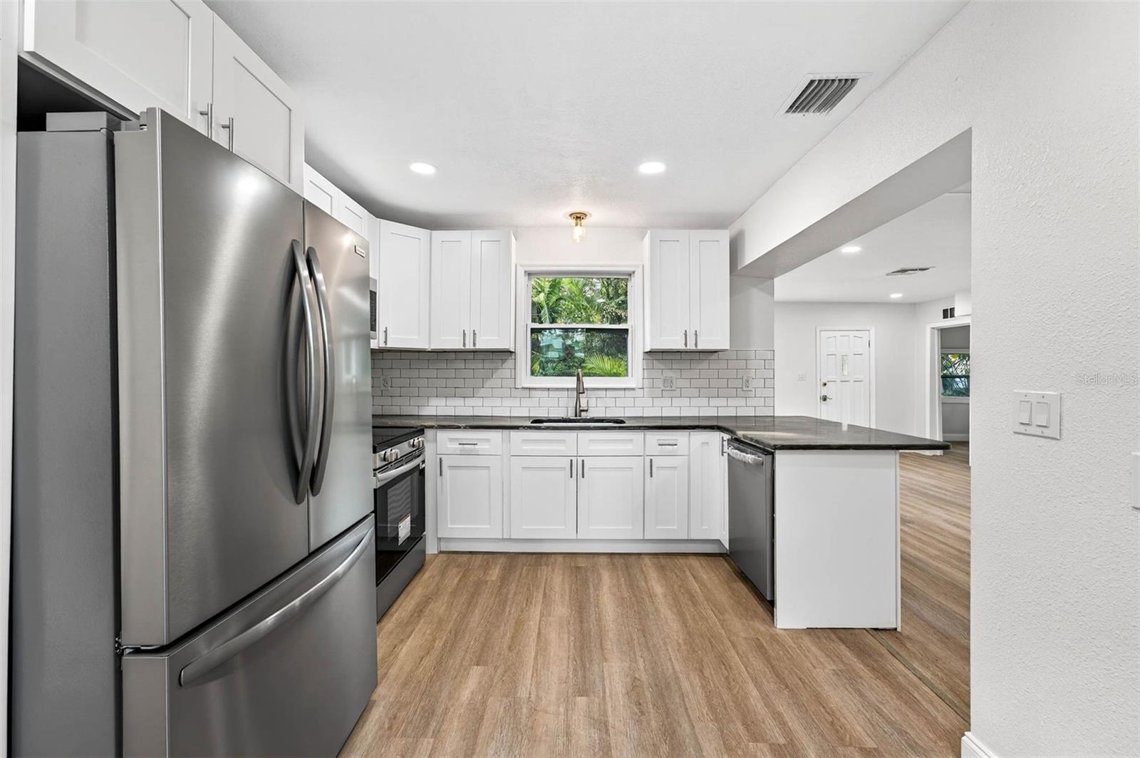 MARY PARK SUB - Residential