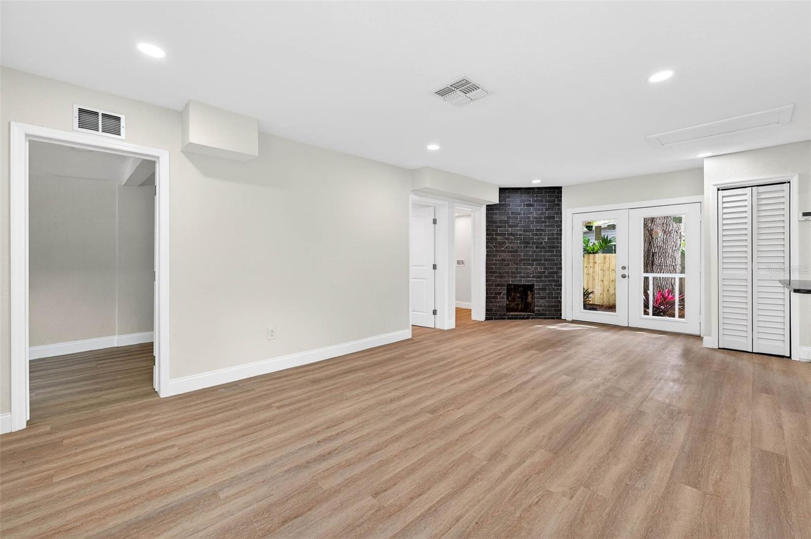 MARY PARK SUB - Residential