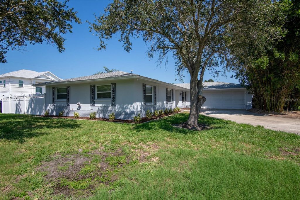 Photo of 2276 Carolyn Drive, Dunedin, FL 34698 (MLS # TB8422741)