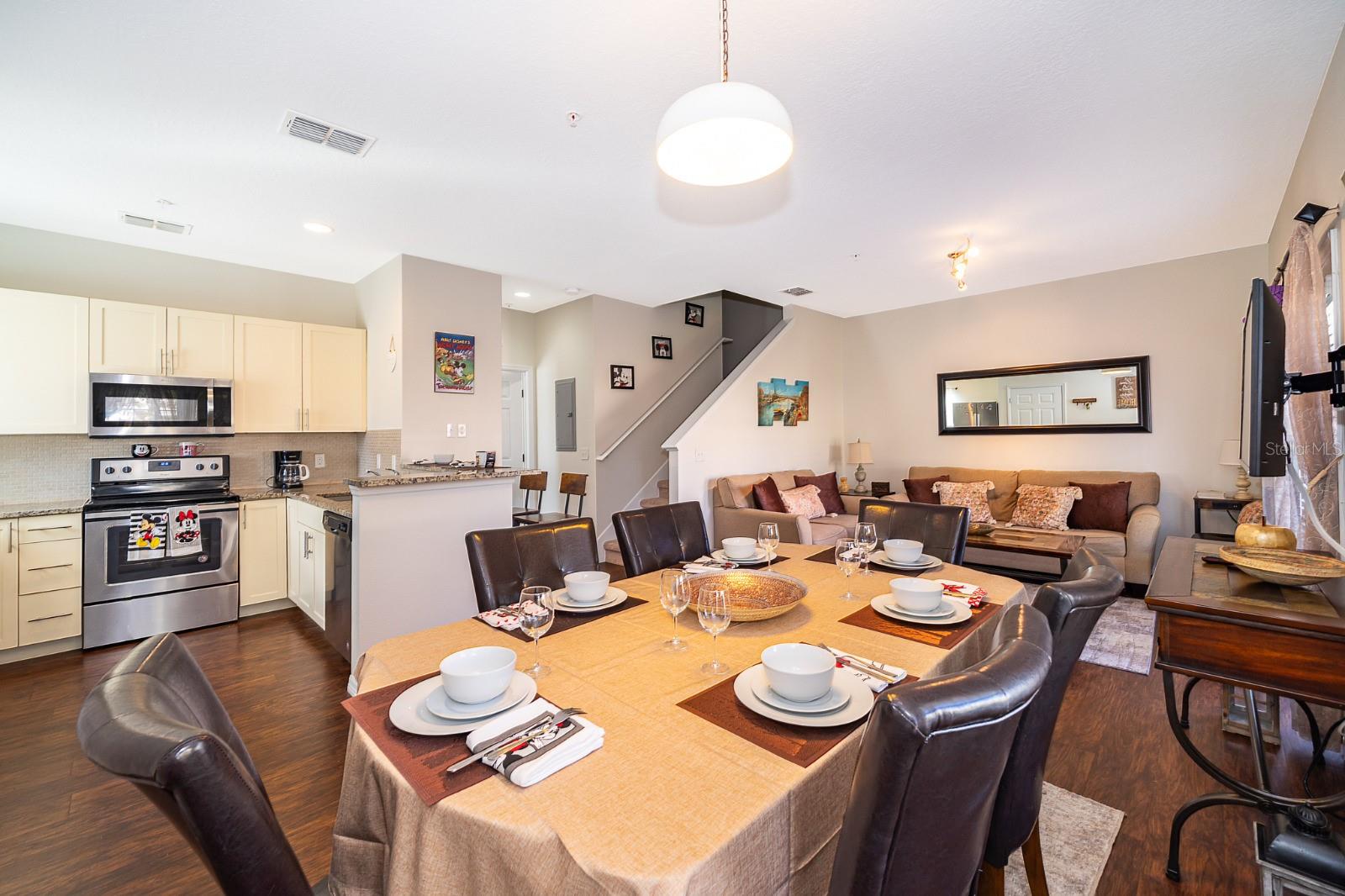 WEST LUCAYA VILLAGE - Residential