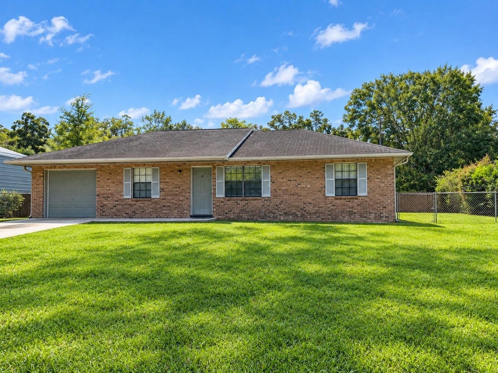 Photo of 26719 NW 3rd Place, Newberry, FL 32669 (MLS # OM734282)