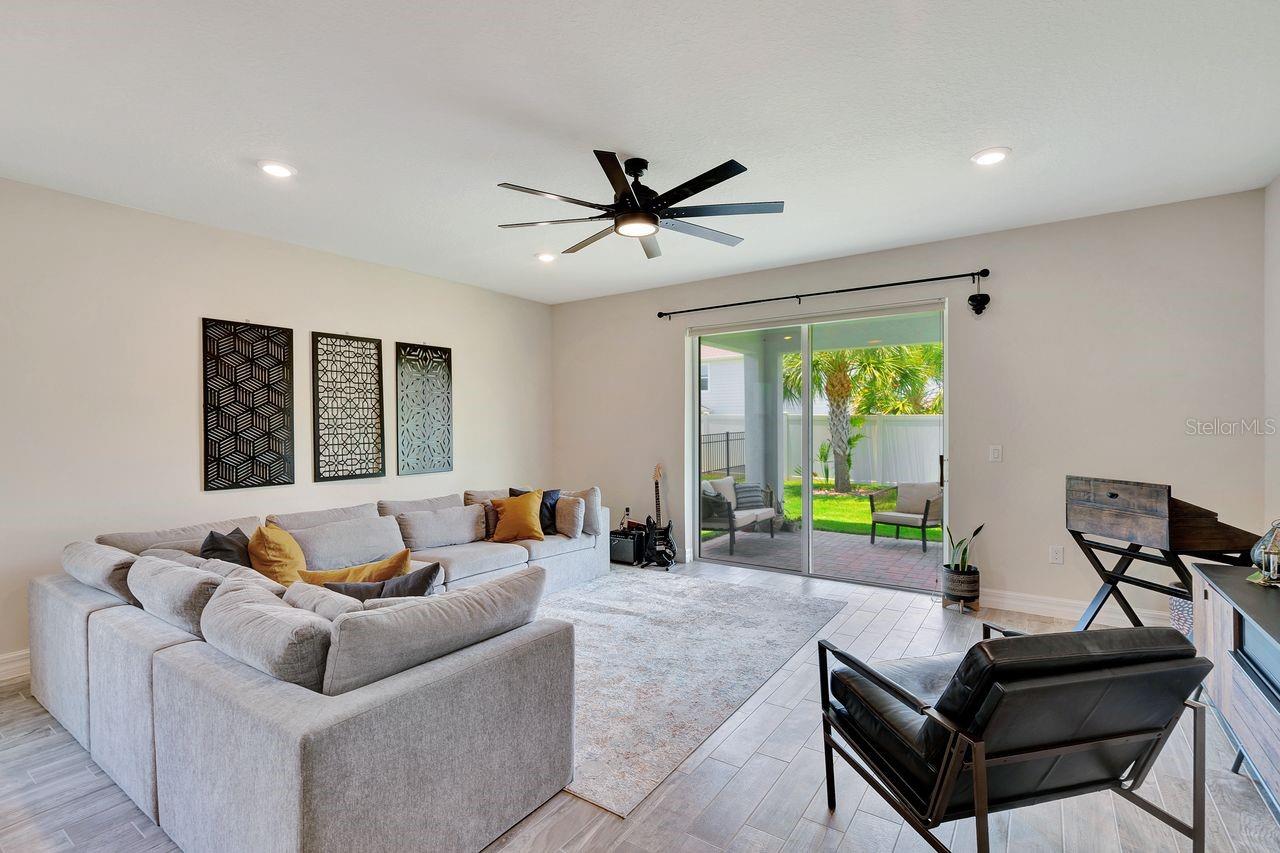 LAKEVIEW PRESERVE - Residential Lease