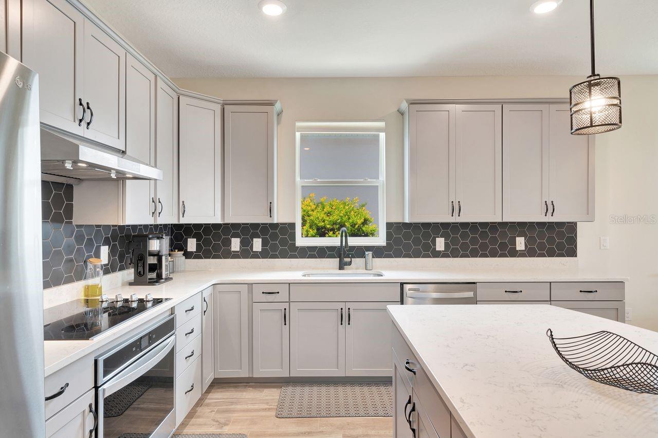 LAKEVIEW PRESERVE - Residential Lease