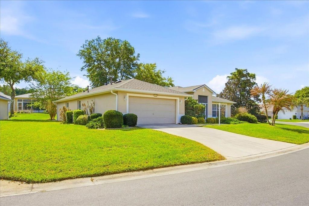 Photo of 4913 Rainbow Trout Road, Tavares, FL 32778 (MLS # G5110176)