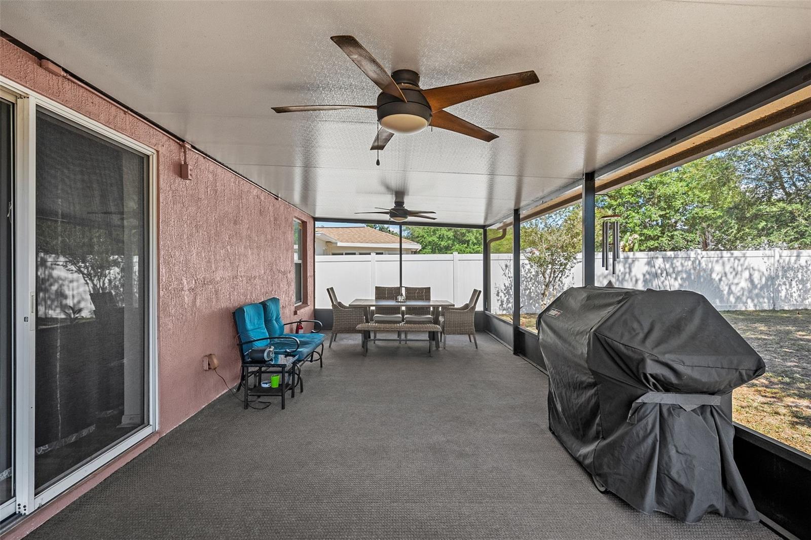 WINSTON MANOR - Residential