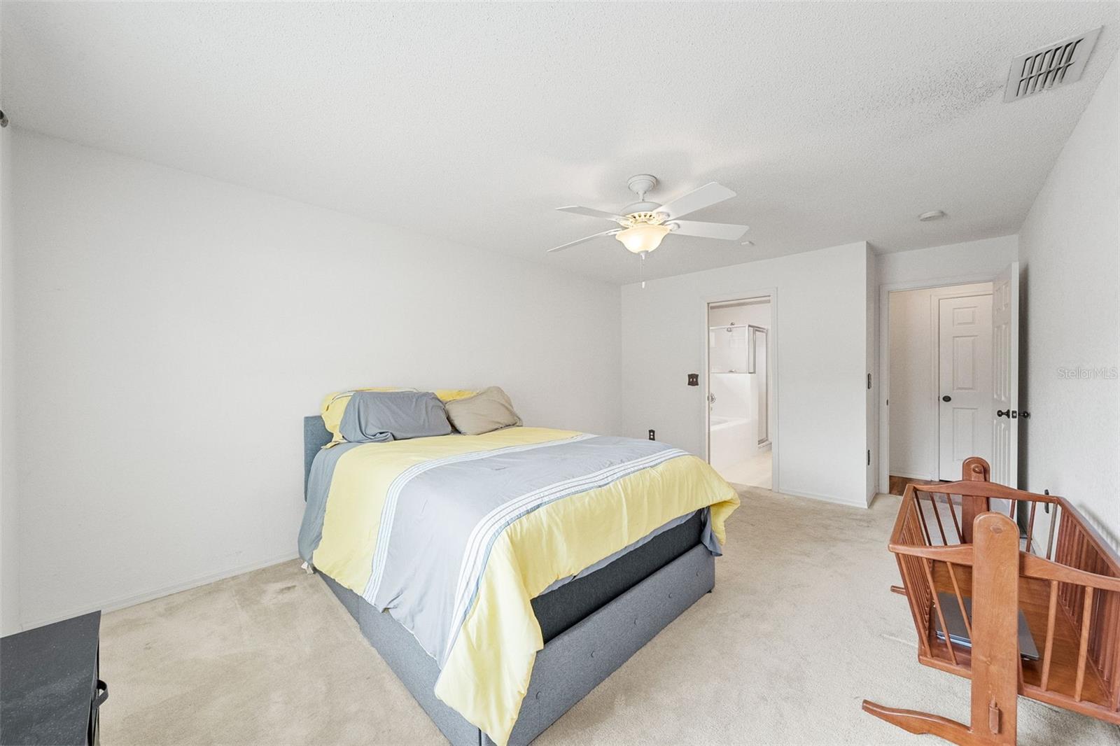 WINSTON MANOR - Residential