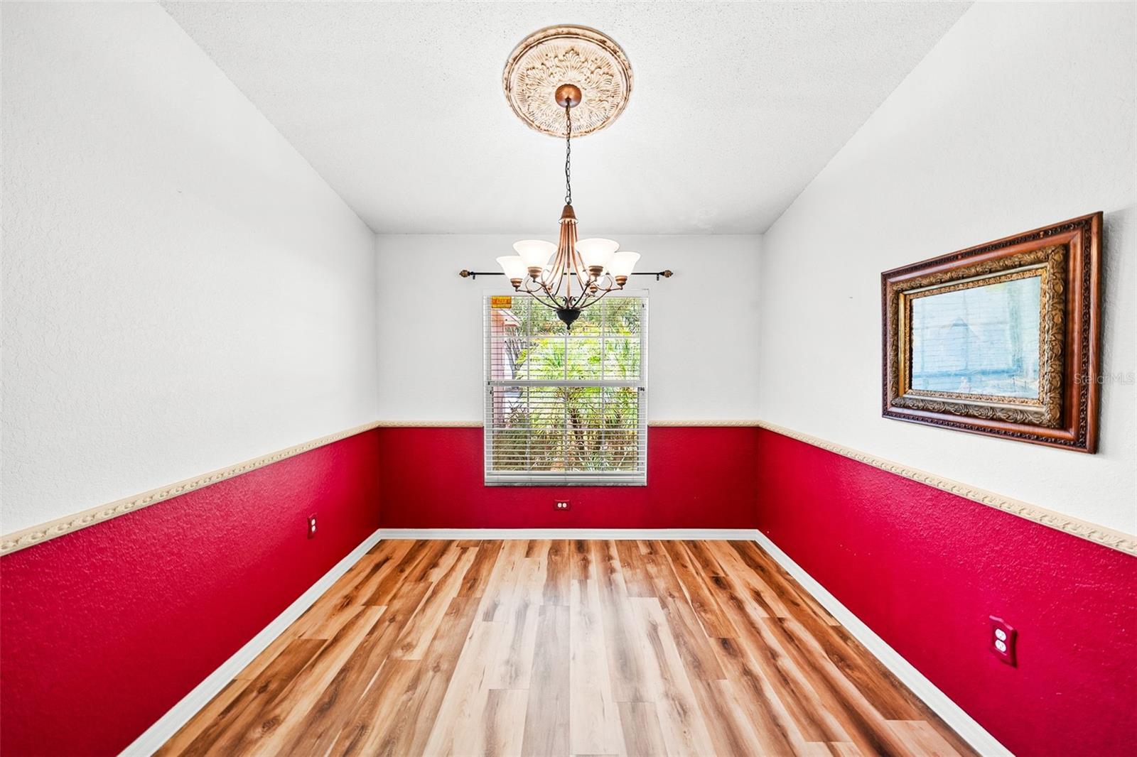 WINSTON MANOR - Residential