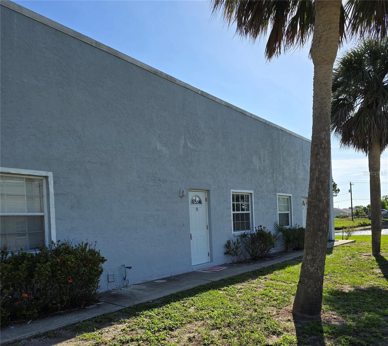 Annual Rental – Rotonda West, FL
Enjoy peaceful waterfront living in this charming 2-bedroom, 1-bathroom home located in the desirable Rotonda community. This home features tile flooring throughout, an open floor plan, and a stunning view of the waterway—perfect for relaxing or unwinding after a long day.
The kitchen is equipped with granite countertops and plenty of cabinet space. The spacious living area flows seamlessly to the dining space, maximizing natural light and water views.
Take advantage of all that the Rotonda community offers, including scenic walking sidewalks, a park, playground, and more. Just about 8 miles to Englewood Beach and Historic Downtown Dearborn Street with its shops, restaurants, and festivals.
One dog up to 35 lbs is welcome. Don’t miss this opportunity for tranquil, convenient Florida living!