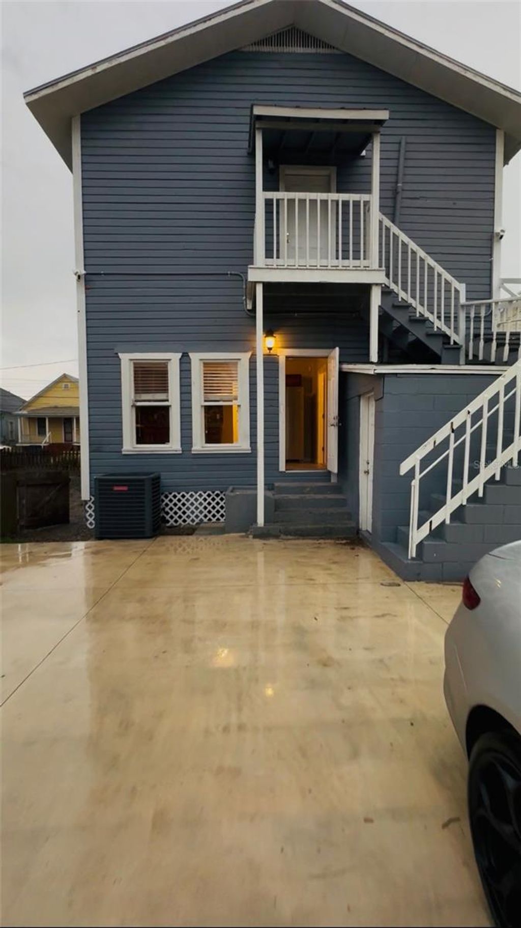 Photo of 1910 E Columbus Drive #B, Tampa, FL 33605 (MLS # S5144914)