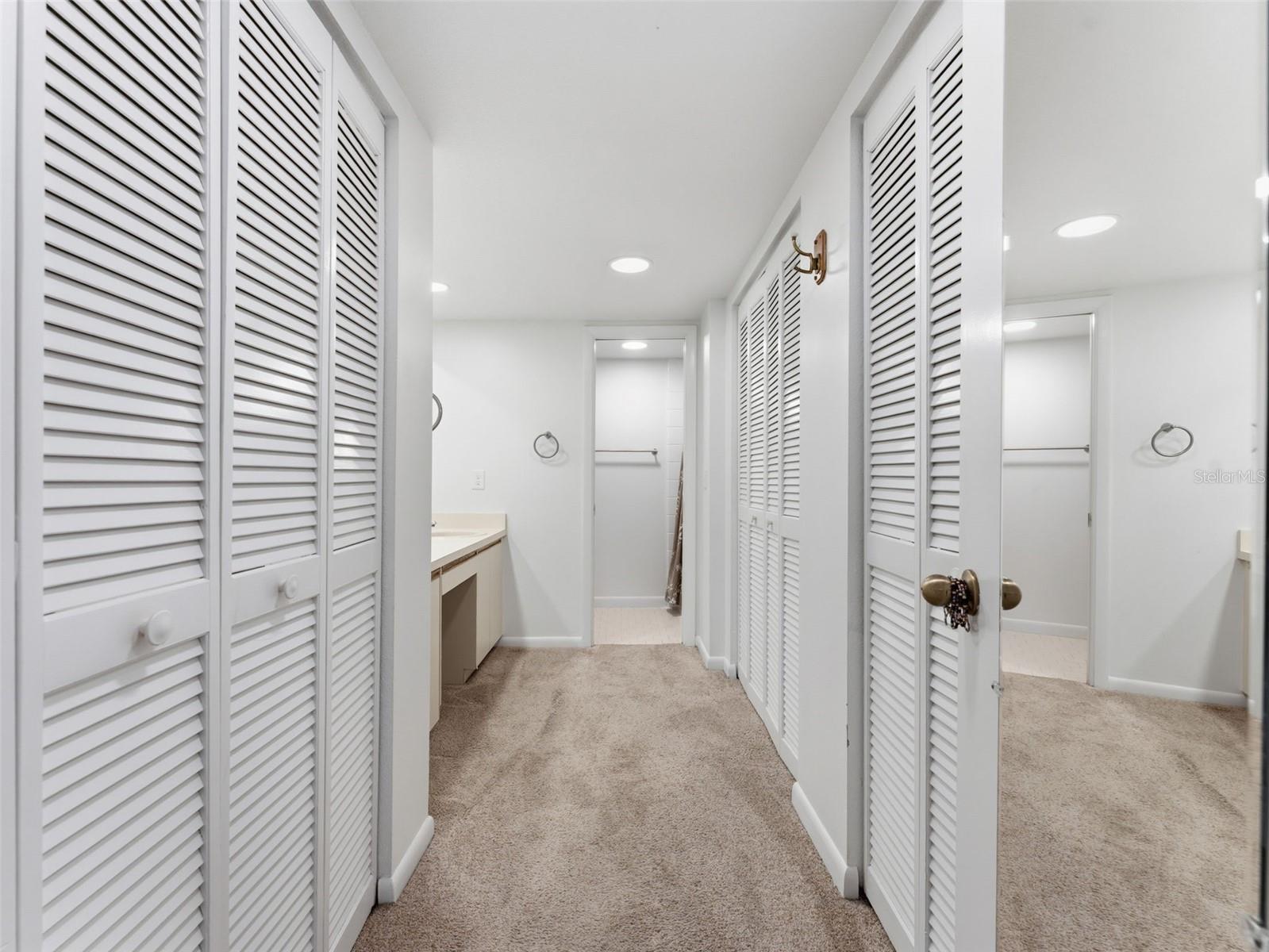 ARBOR TRACE - Residential