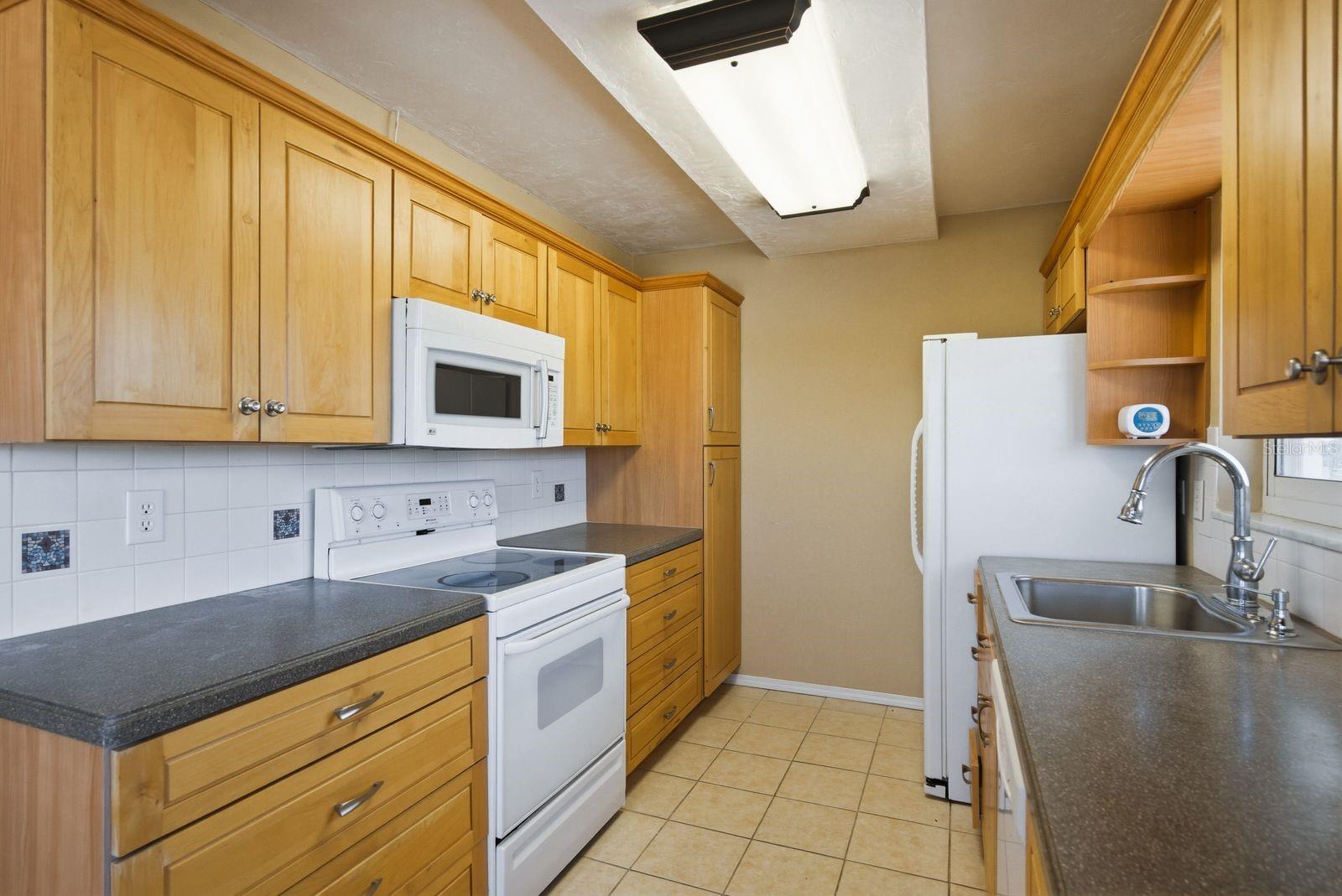 SEMINOLE GARDEN APTS CO-OP - Residential