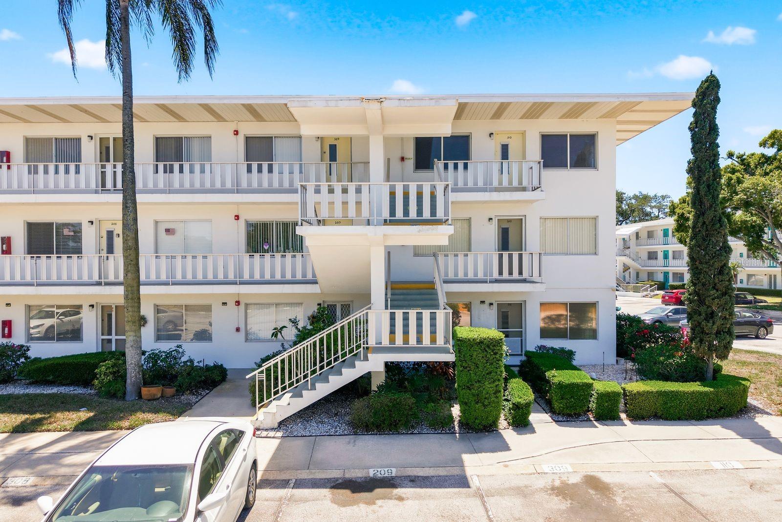 SEMINOLE GARDEN APTS CO-OP - Residential