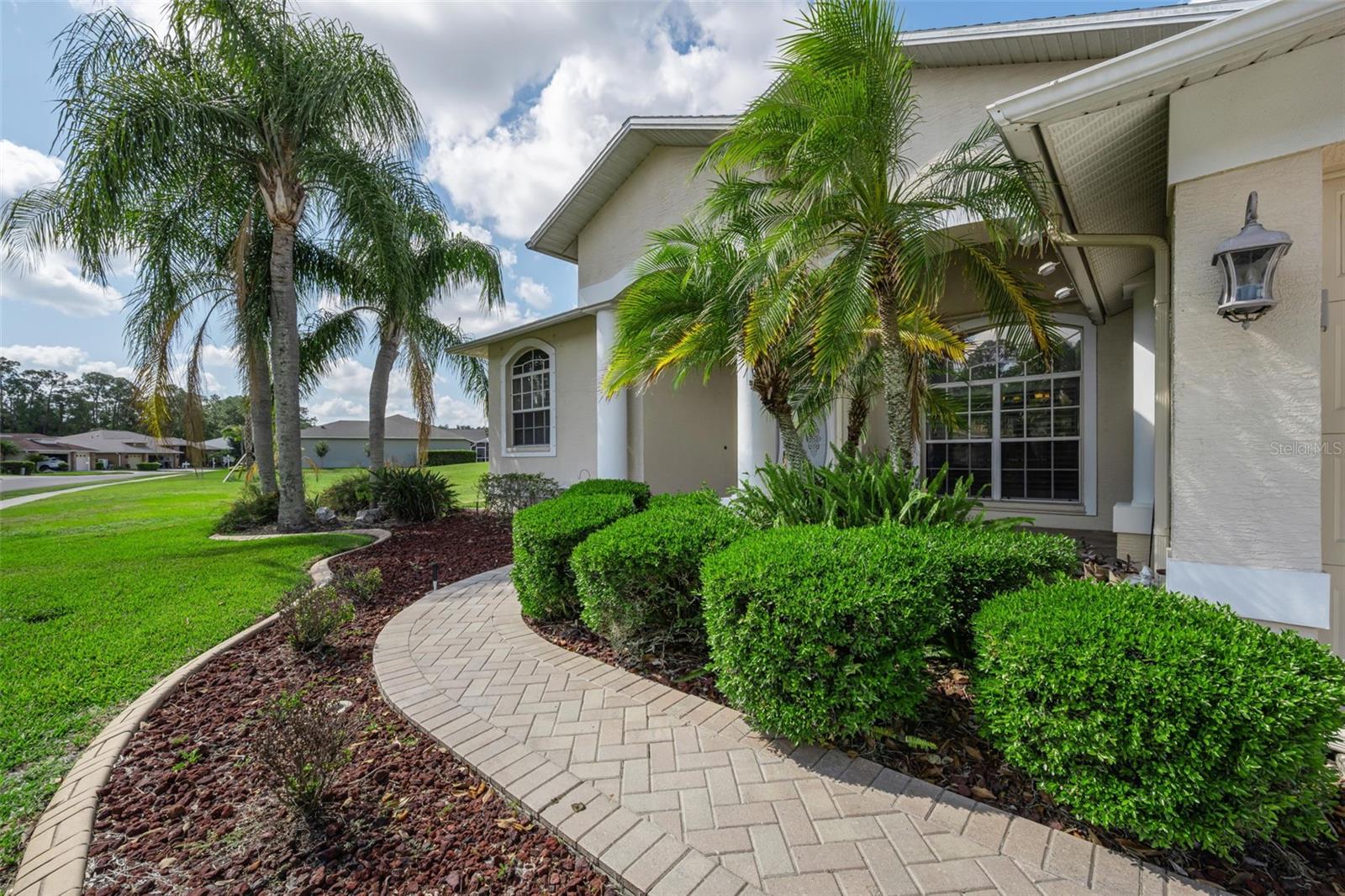 1520 WINDING WILLOW DRIVE