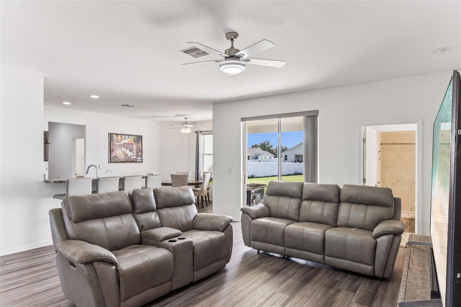 PALM X - Residential