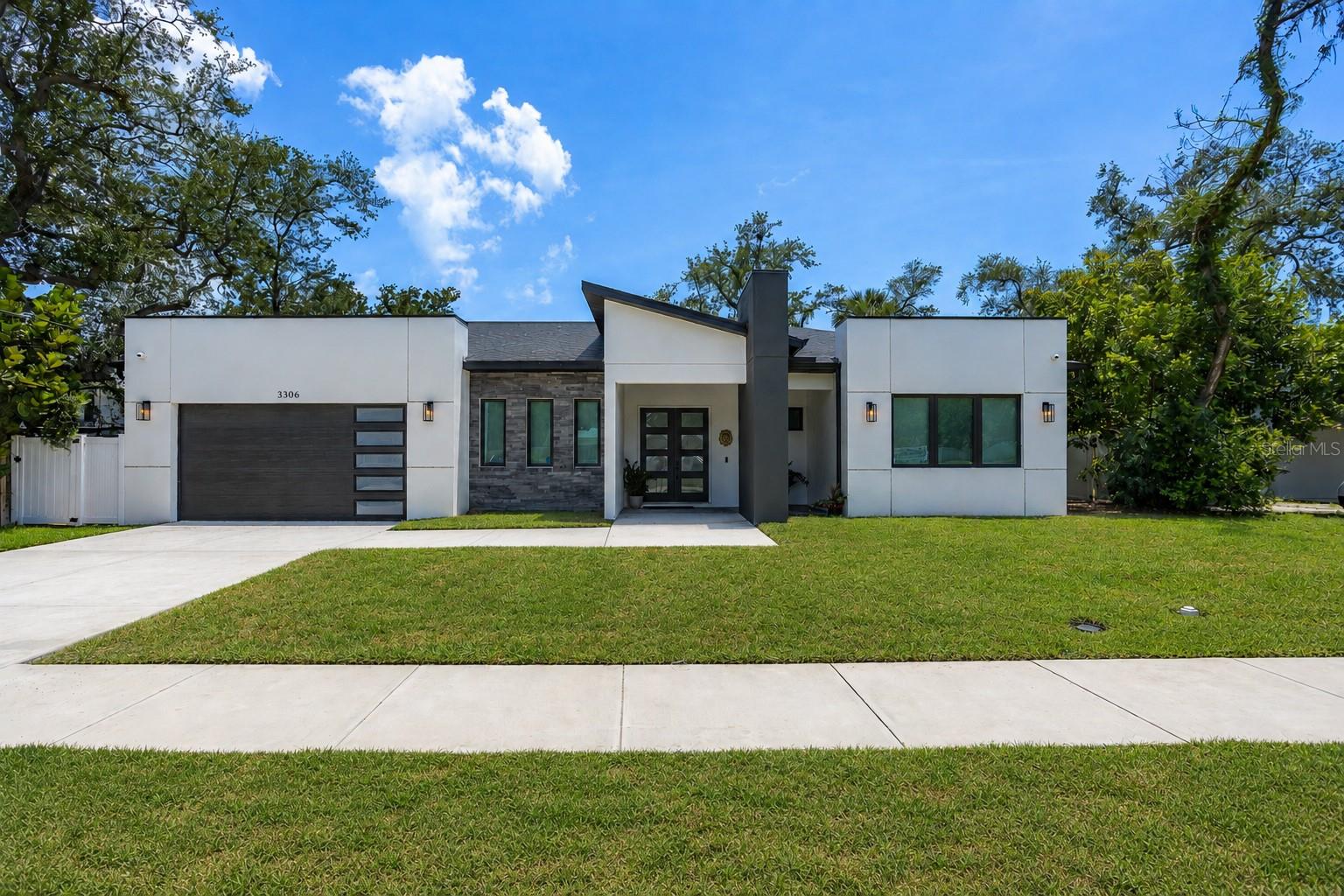 CRESCENT PARK - Residential