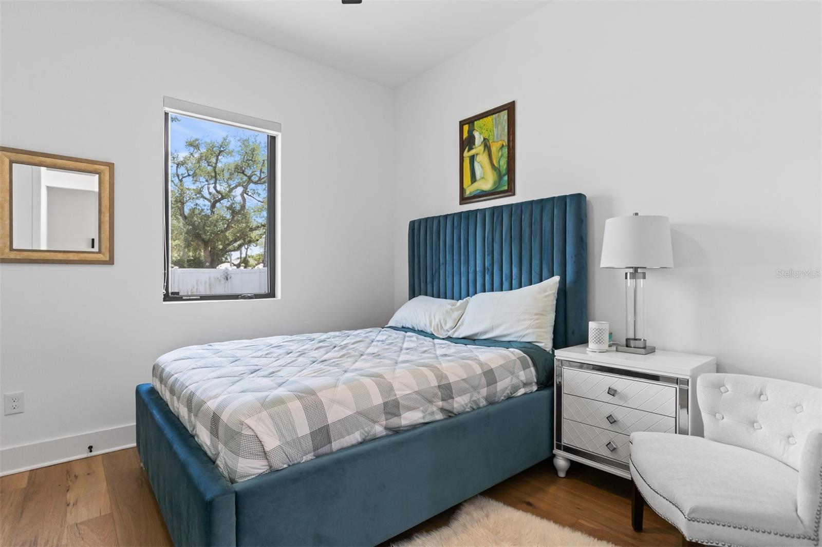 CRESCENT PARK - Residential