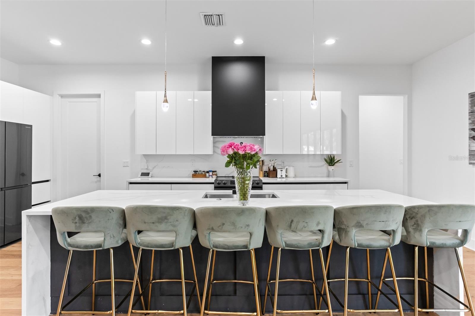 CRESCENT PARK - Residential