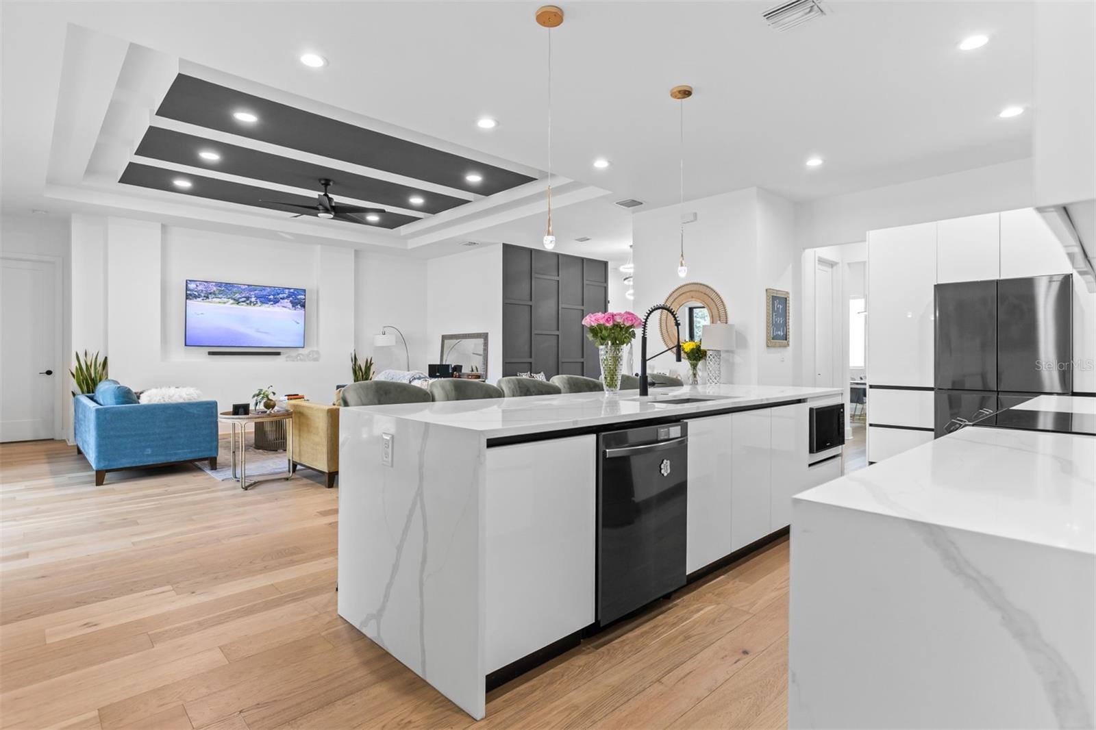 CRESCENT PARK - Residential