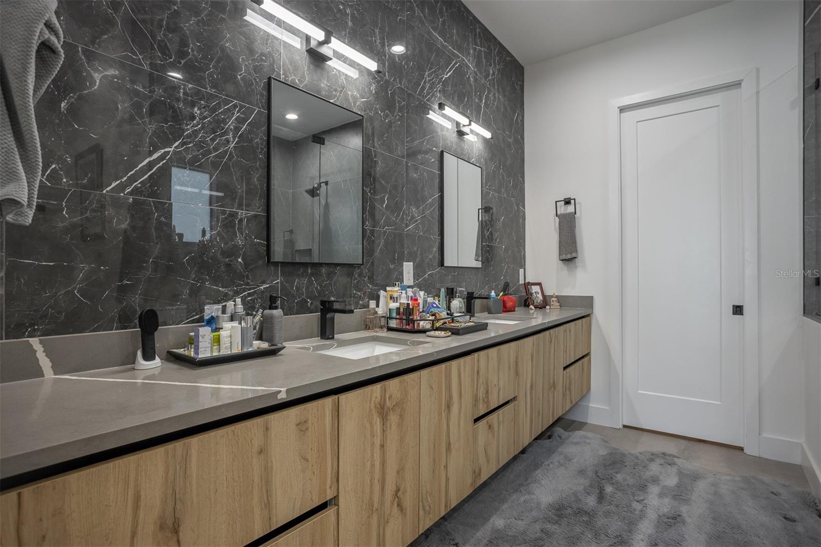 CRESCENT PARK - Residential