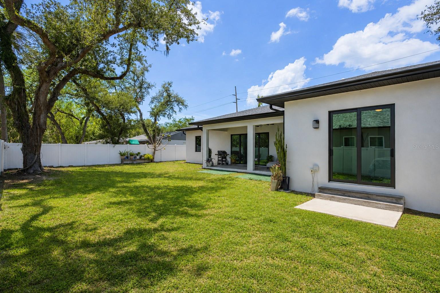 CRESCENT PARK - Residential