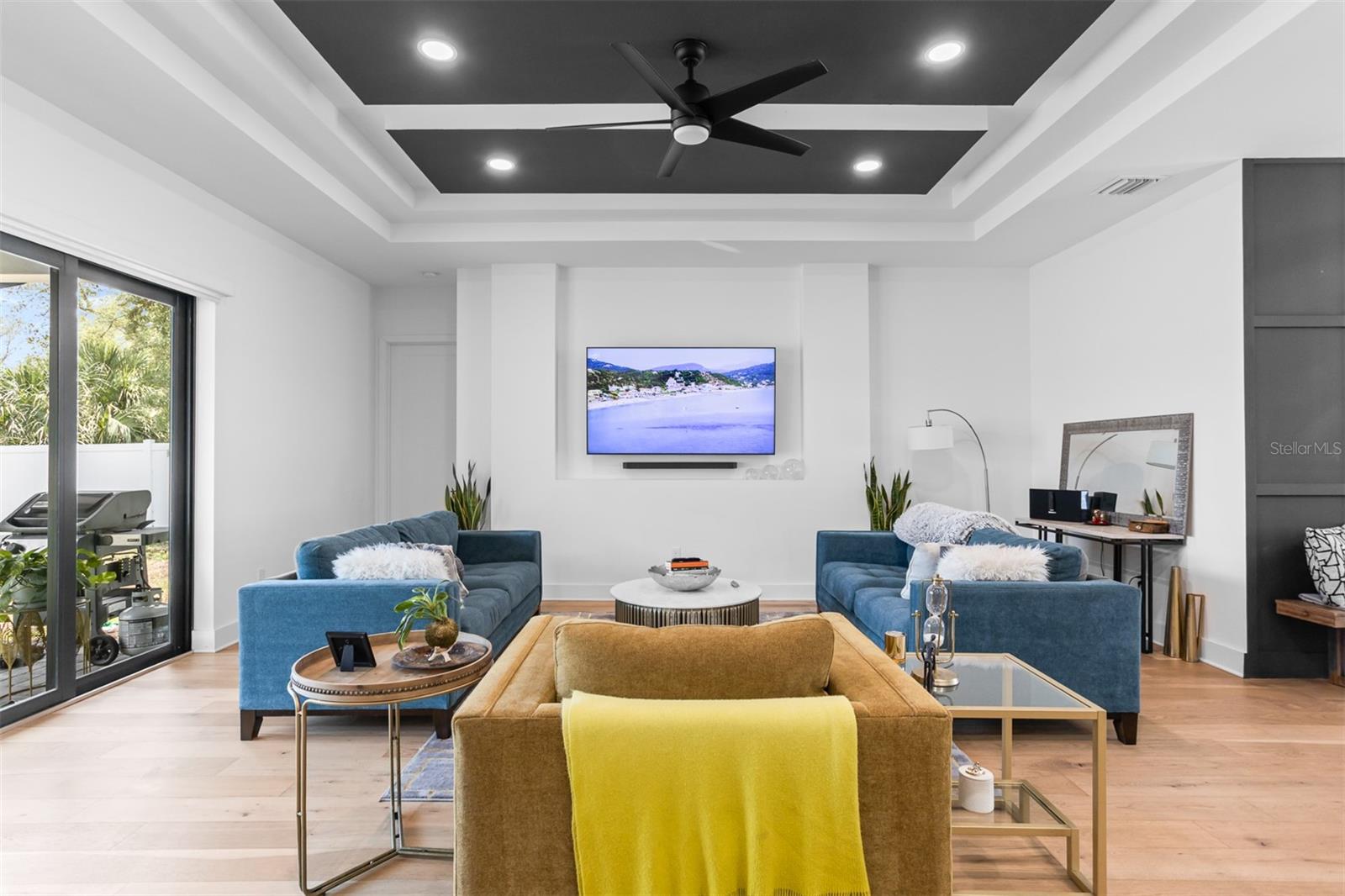 CRESCENT PARK - Residential