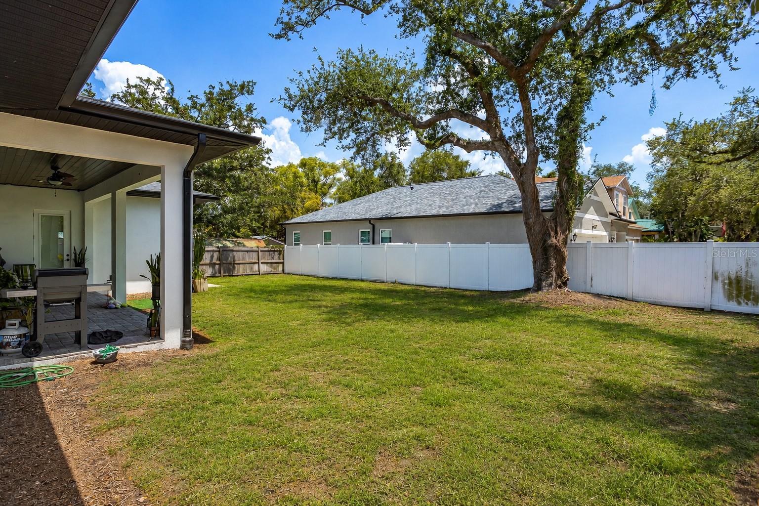 CRESCENT PARK - Residential