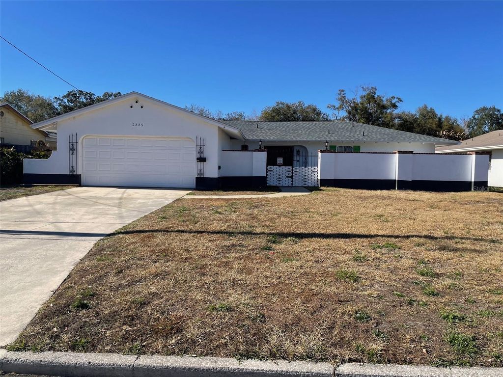 Photo of 2325 Lauderdale Court, Orlando, FL 32805 (MLS # O6380858)