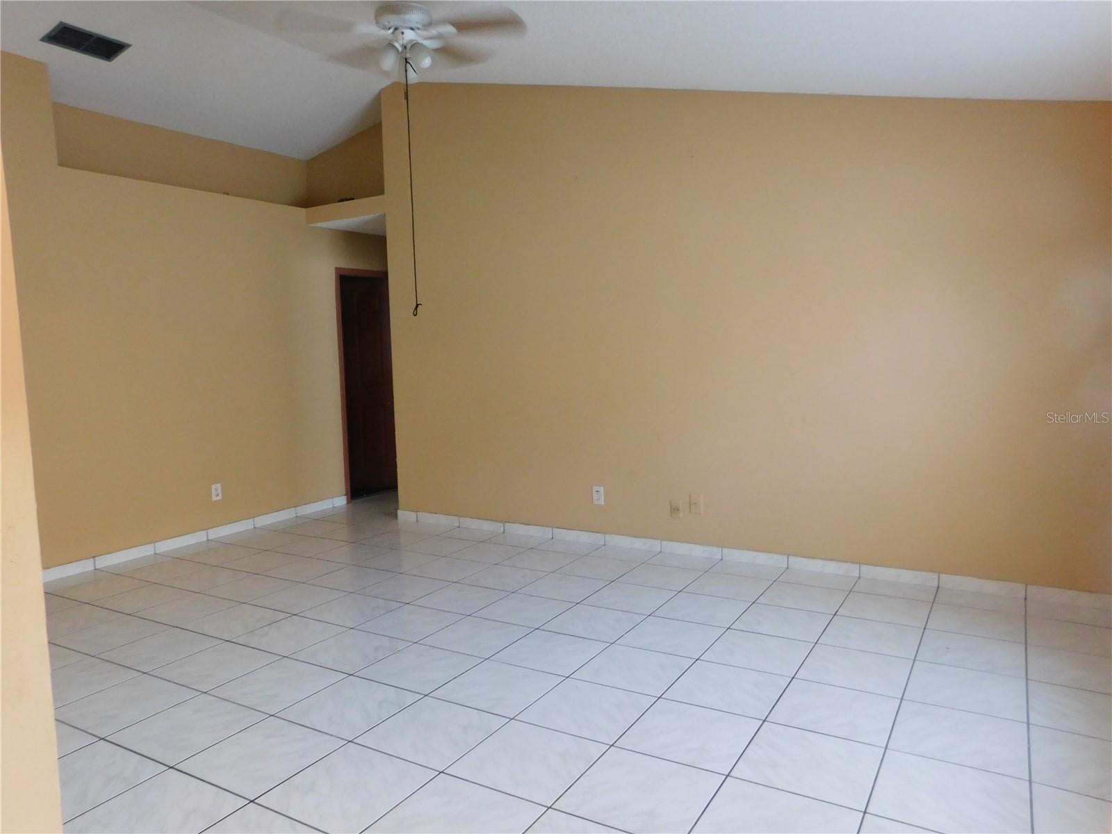 2826 RIDGE COVE COURT