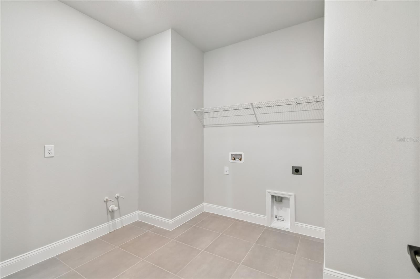 OAKFIELD AT MOUNT DORA - Residential