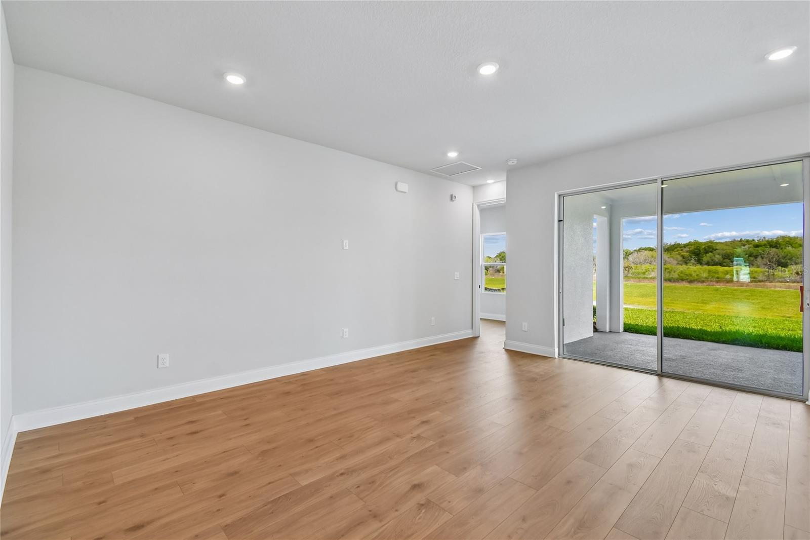 OAKFIELD AT MOUNT DORA - Residential