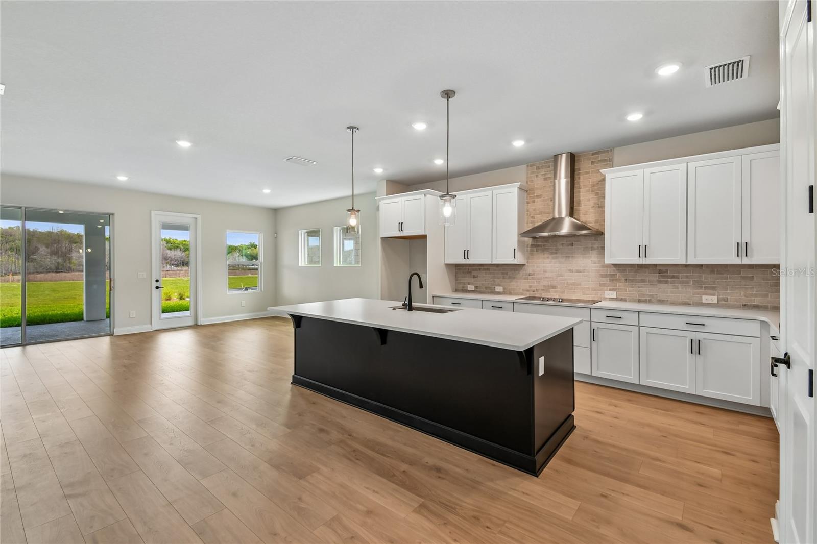 OAKFIELD AT MOUNT DORA - Residential